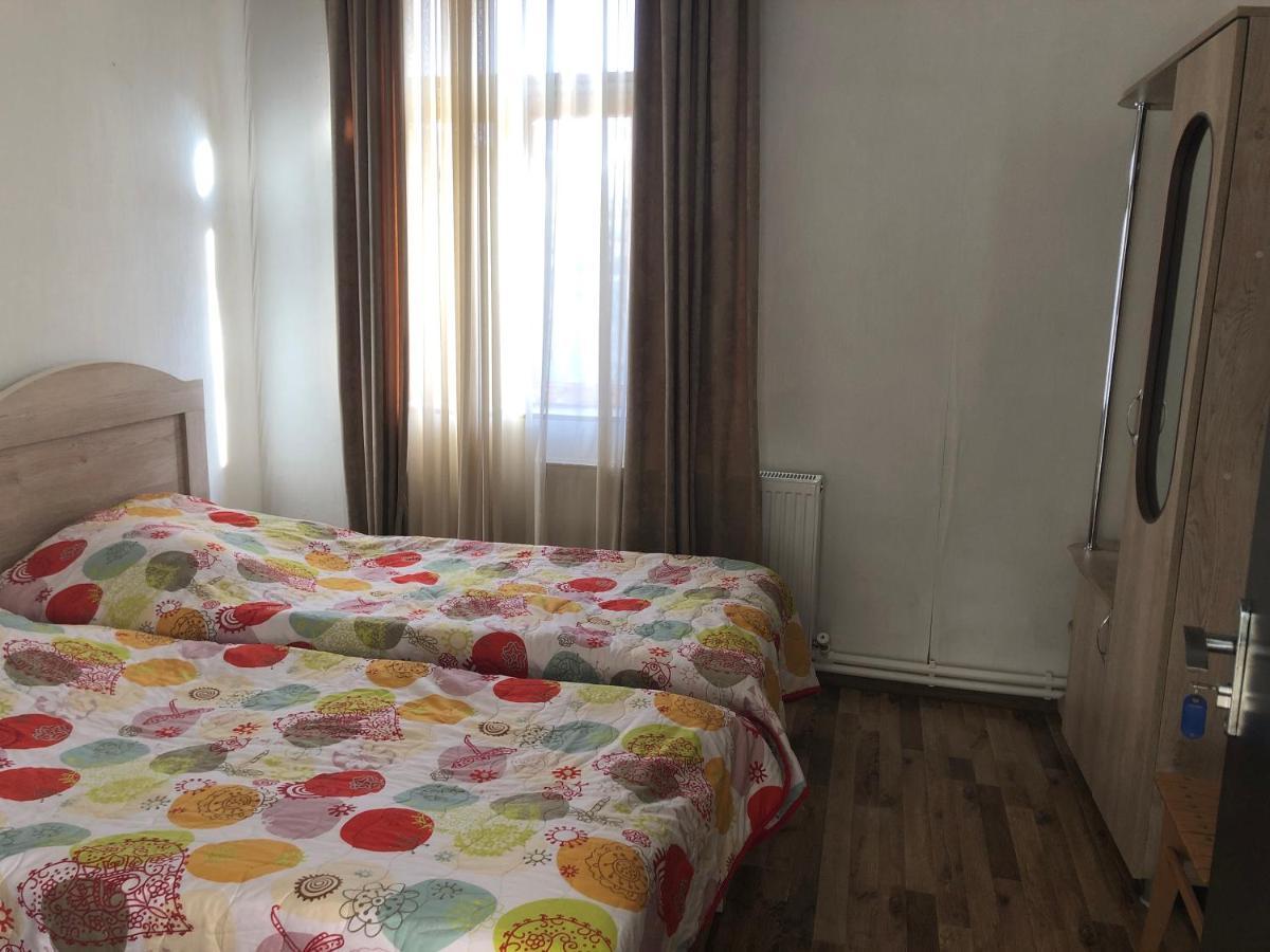 Inga Jafaridze Guesthouse Pele Местия Екстериор снимка