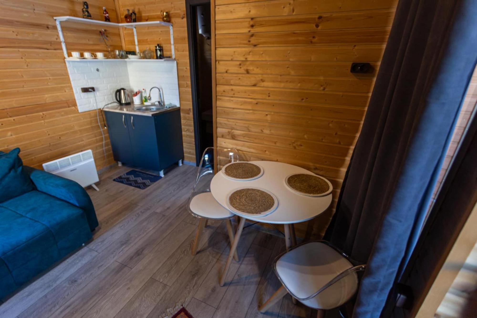 Inga Jafaridze Guesthouse Pele Местия Екстериор снимка