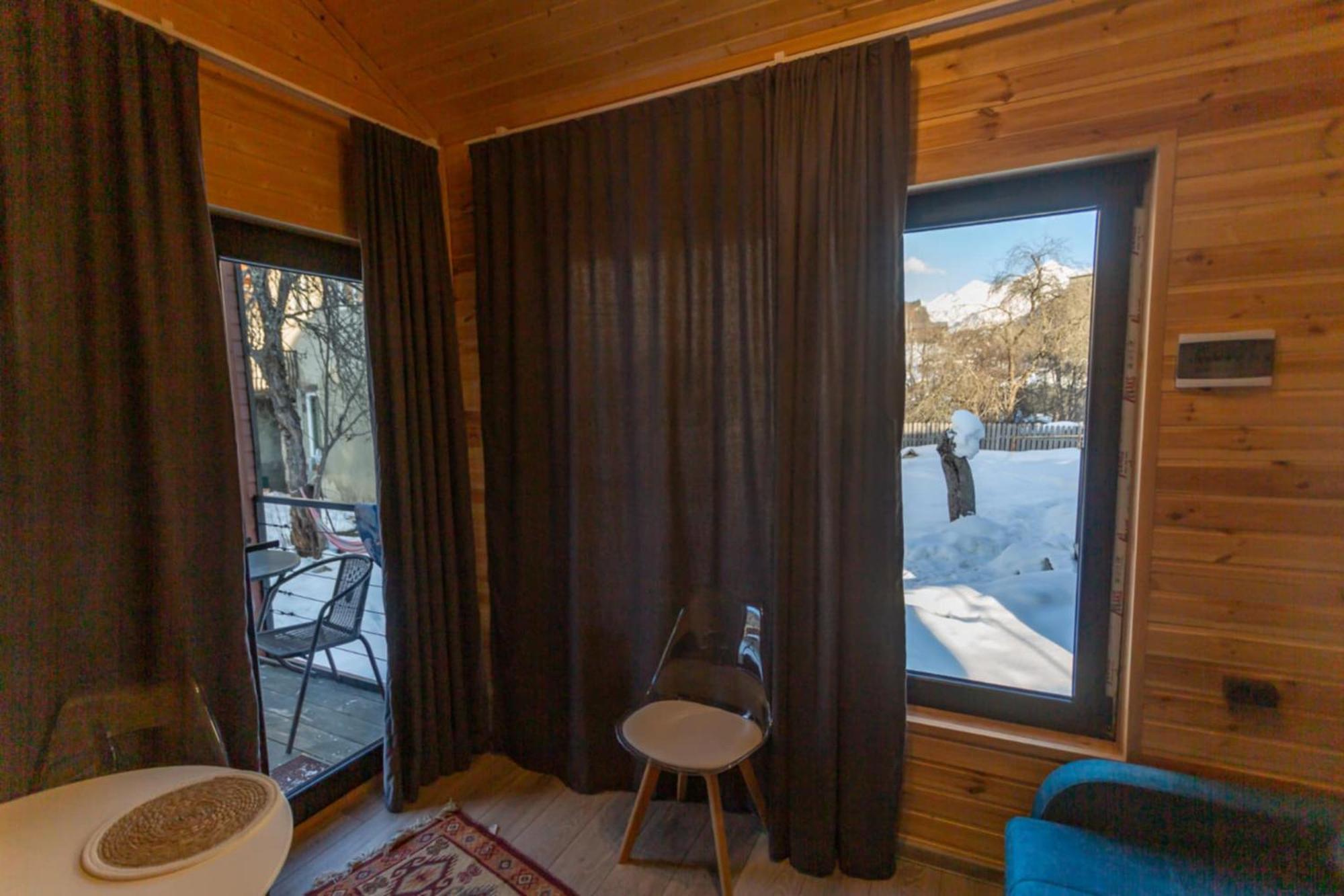 Inga Jafaridze Guesthouse Pele Местия Екстериор снимка