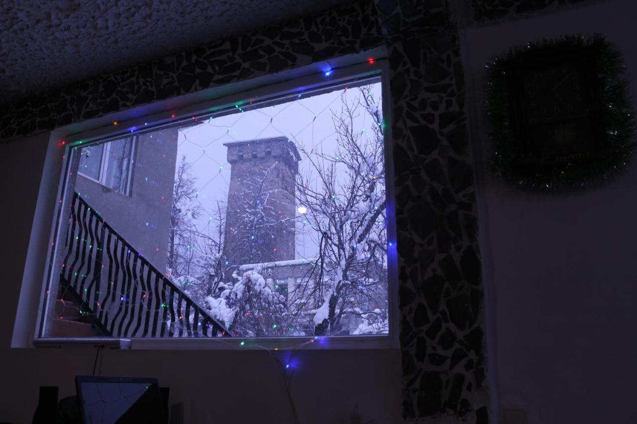 Inga Jafaridze Guesthouse Pele Местия Екстериор снимка