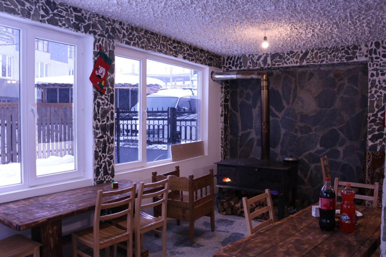 Inga Jafaridze Guesthouse Pele Местия Екстериор снимка